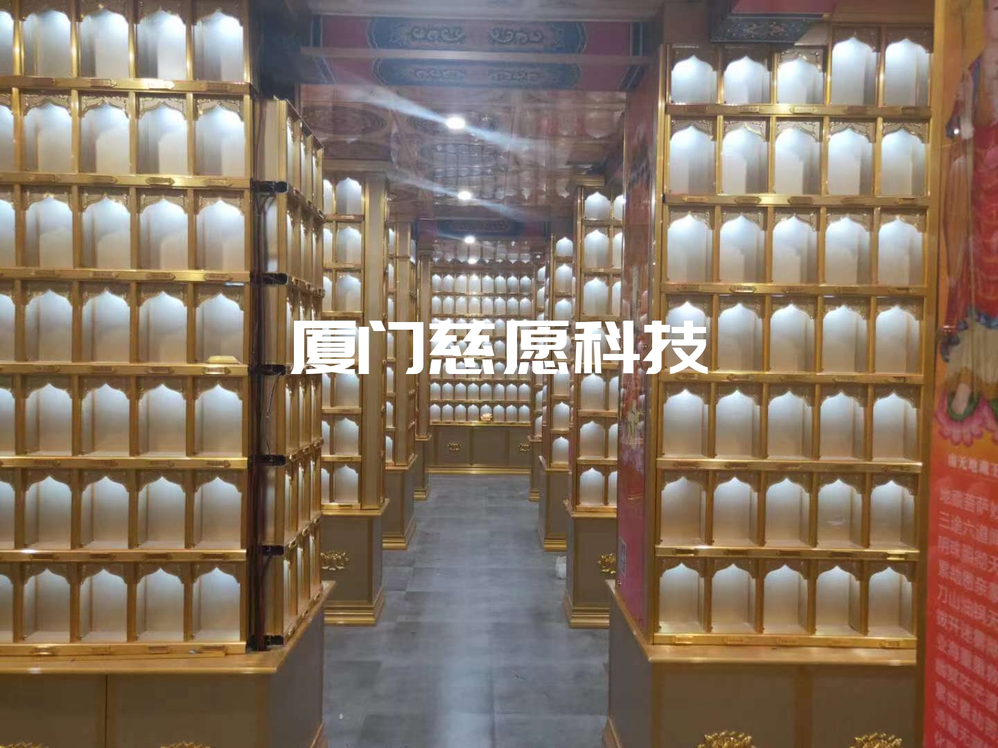 铝合金牌位架价格是？